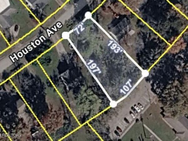 121 Houston Ave, Oak Ridge, TN 37830