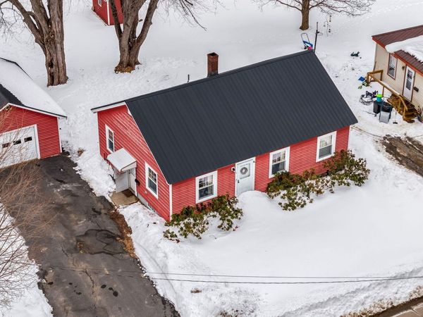 6 Hillcrest Street, Gardiner, ME 04345