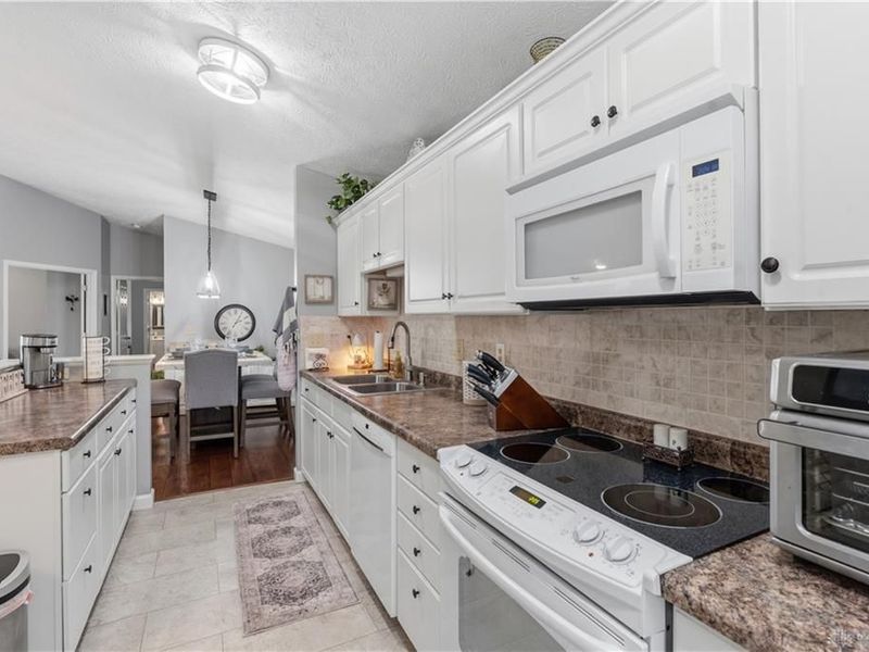 6673 Brigham Square, Centerville, OH 45459 Photo 13