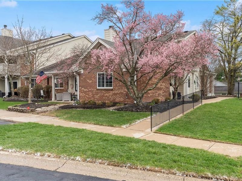 6673 Brigham Square, Centerville, OH 45459 Photo 2