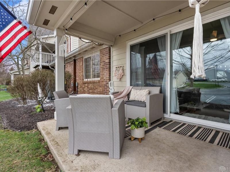 6673 Brigham Square, Centerville, OH 45459 Photo 4