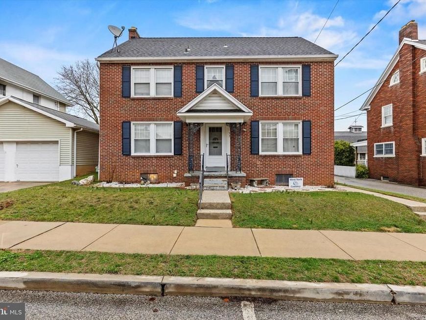 33 N Adams Street, York, PA 17404 Main Photo