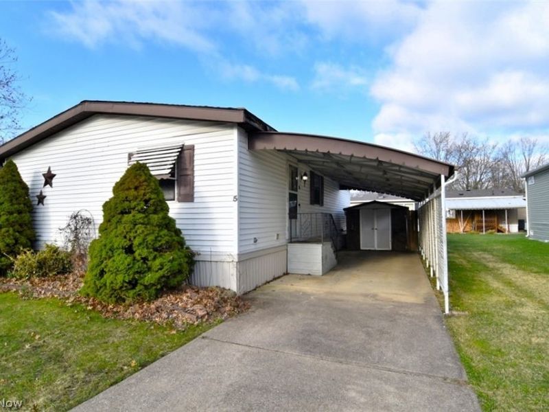 5 Michael Drive, Unit 5, Olmsted Township, OH 44138 Photo 1