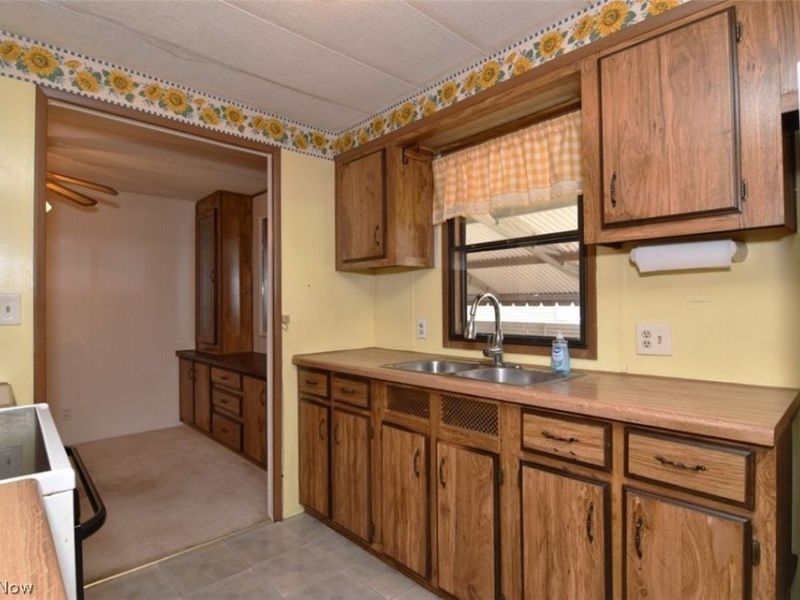 5 Michael Drive, Unit 5, Olmsted Township, OH 44138 Photo 7