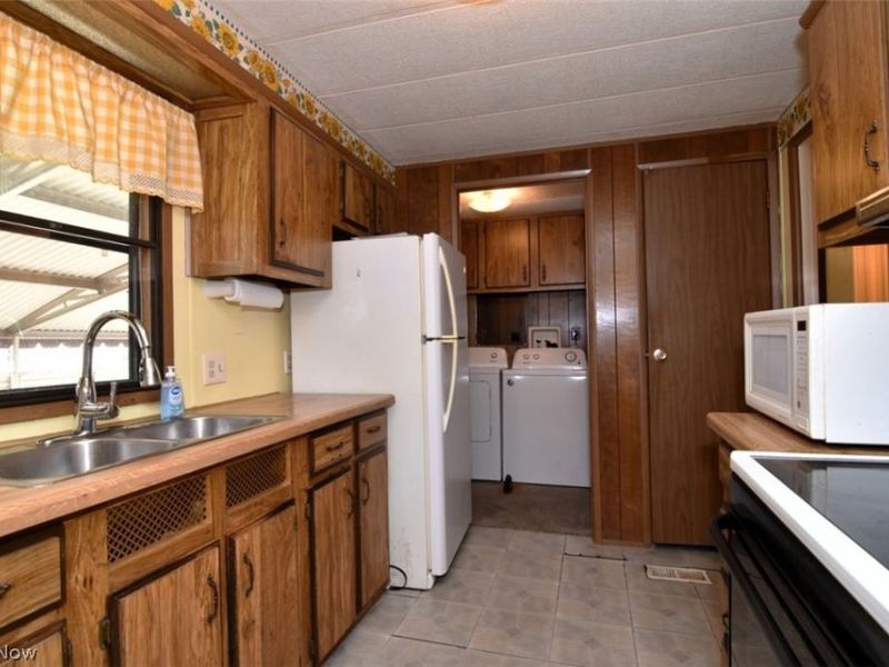 5 Michael Drive, Unit 5, Olmsted Township, OH 44138 Photo 8