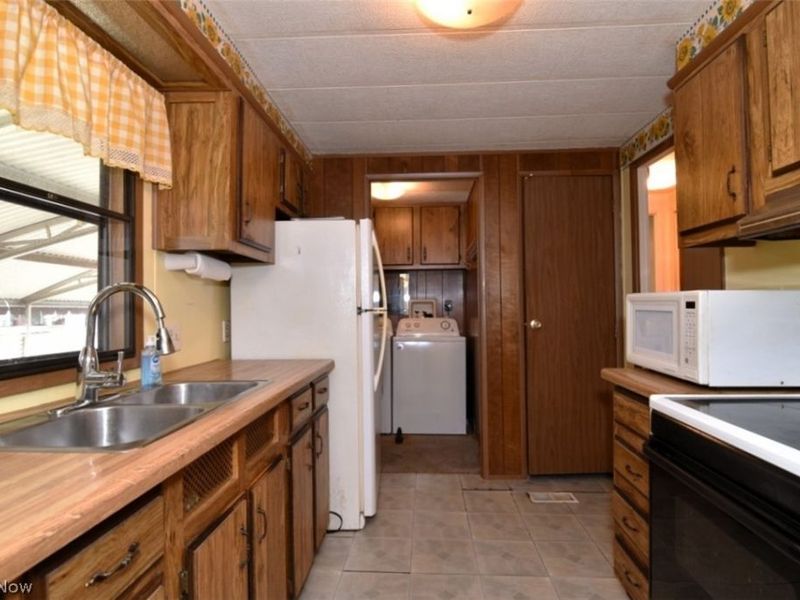 5 Michael Drive, Unit 5, Olmsted Township, OH 44138 Photo 9