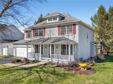 6521 White Oak, Lake View, NY 14085