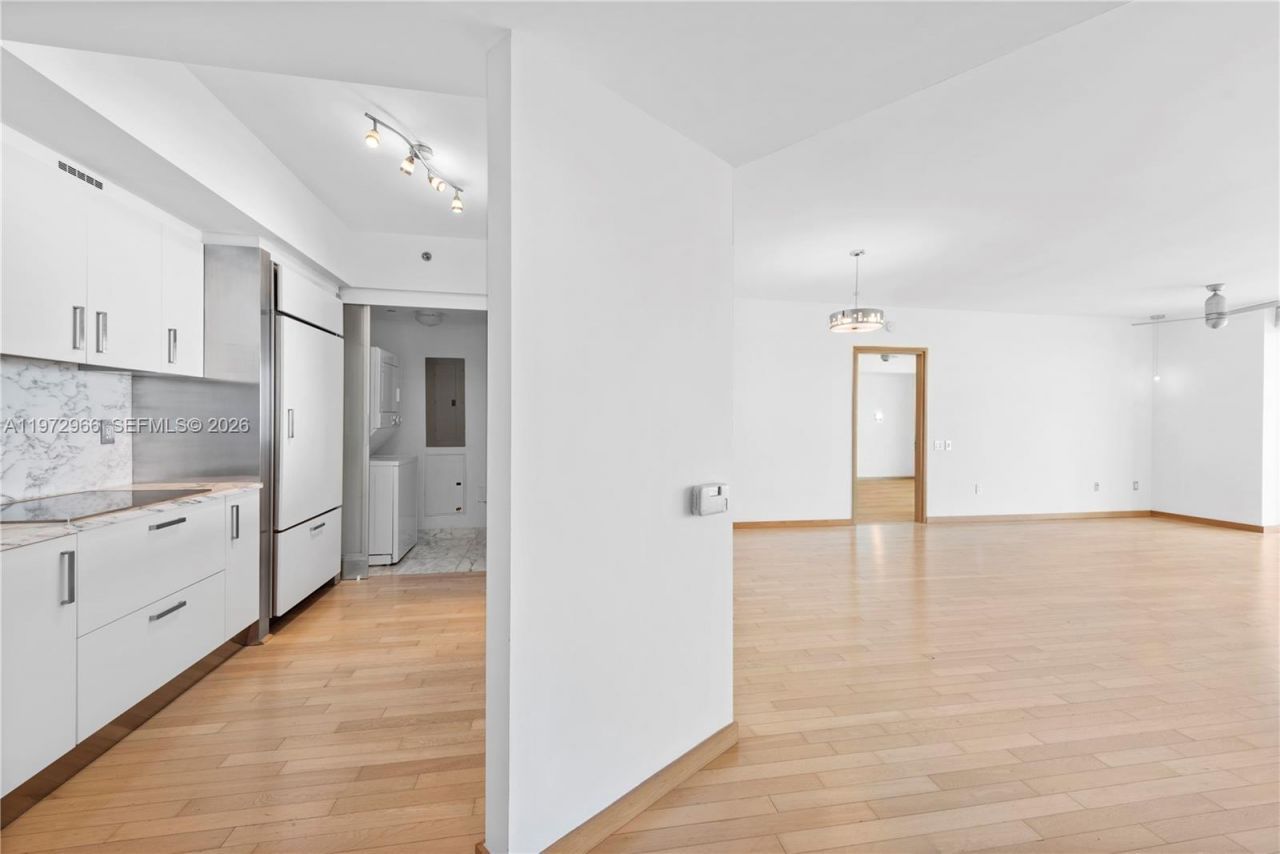 450 Alton Rd , Unit 3206, Miami Beach, FL 33139 Photo