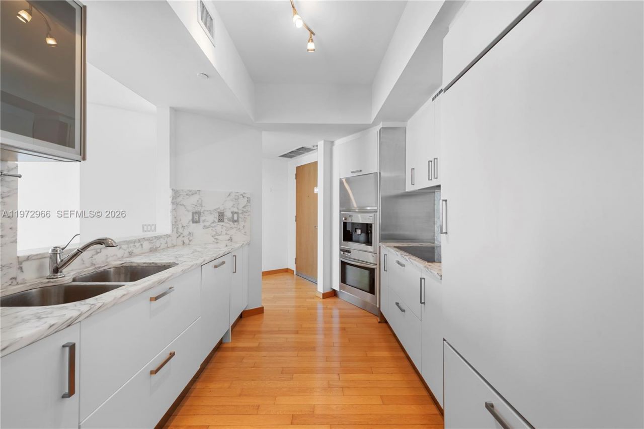 450 Alton Rd , Unit 3206, Miami Beach, FL 33139 Photo