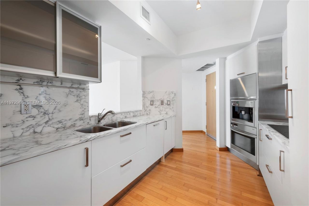 450 Alton Rd , Unit 3206, Miami Beach, FL 33139 Photo