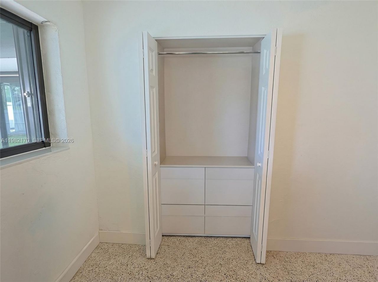 9460 Martinique Dr, Cutler Bay, FL 33189 Photo