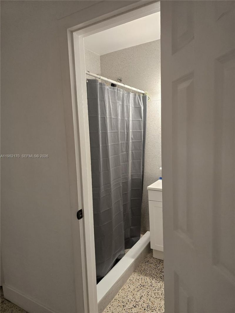 9460 Martinique Dr, Cutler Bay, FL 33189 Photo