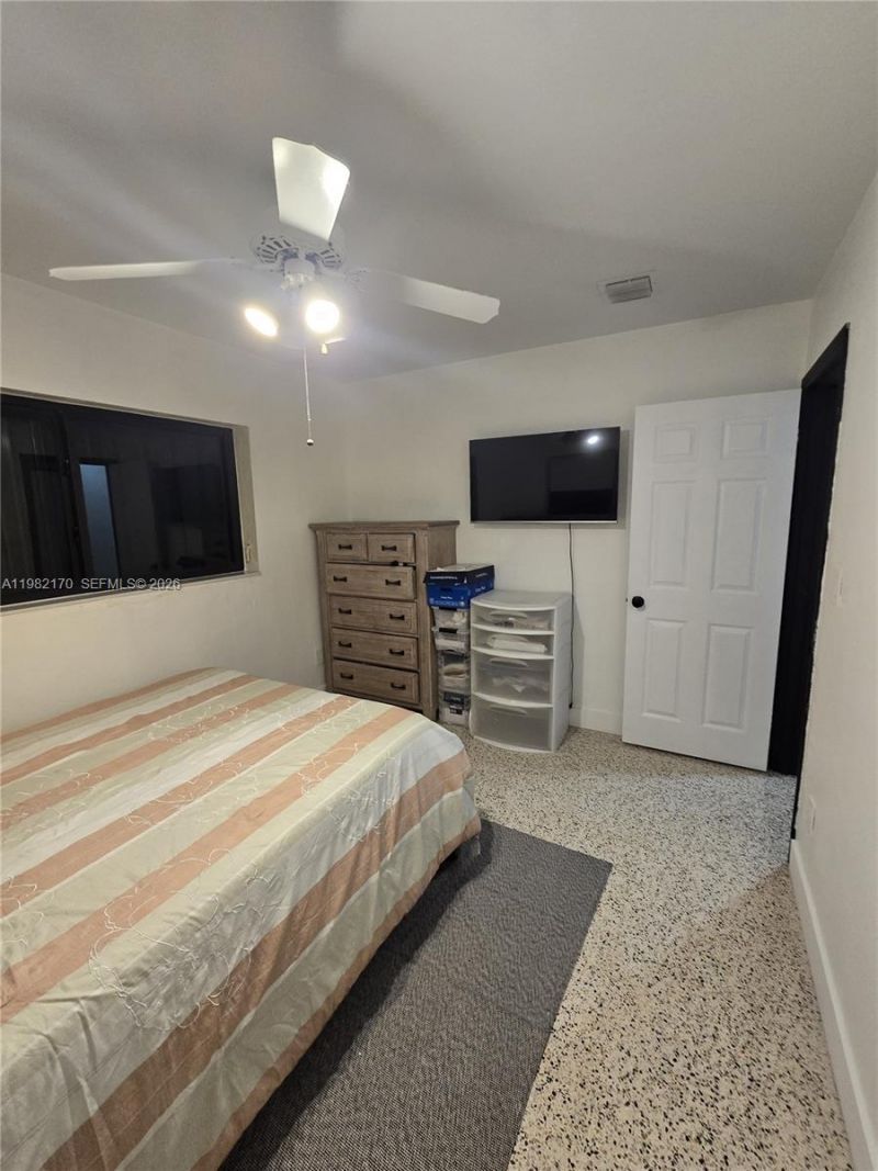 9460 Martinique Dr, Cutler Bay, FL 33189 Photo