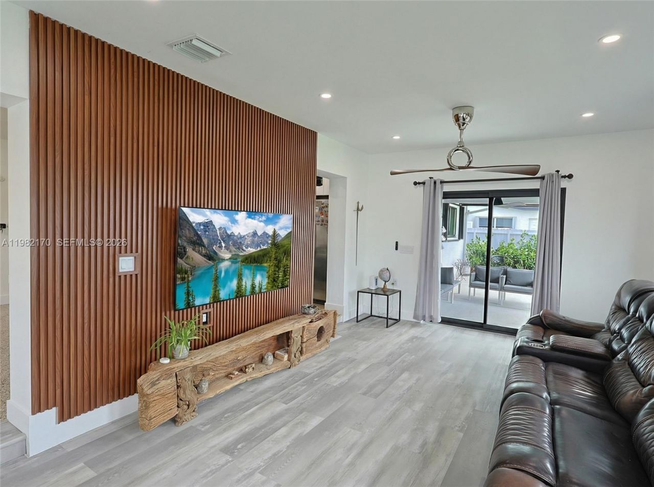 9460 Martinique Dr, Cutler Bay, FL 33189 Photo