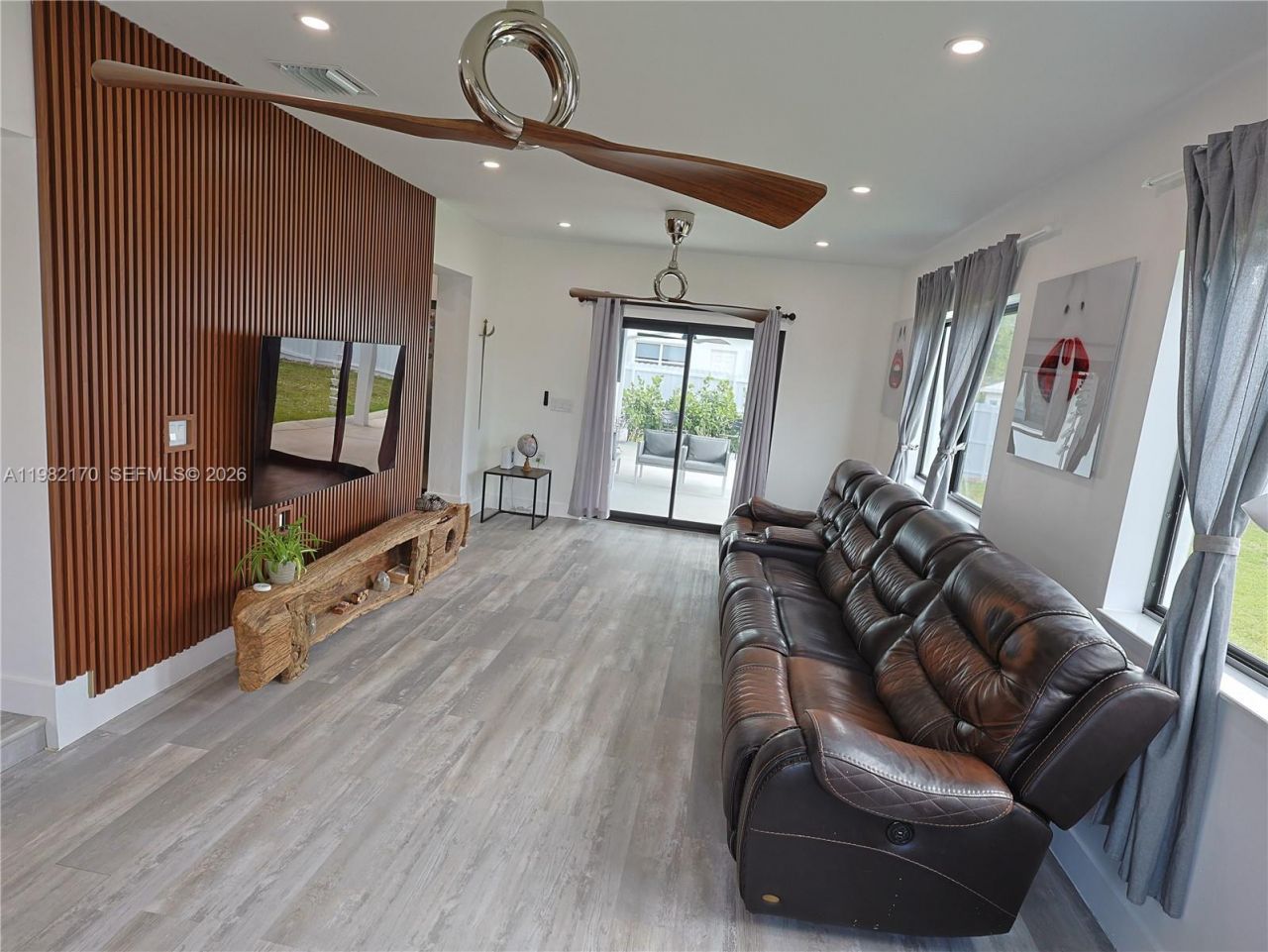 9460 Martinique Dr, Cutler Bay, FL 33189 Photo