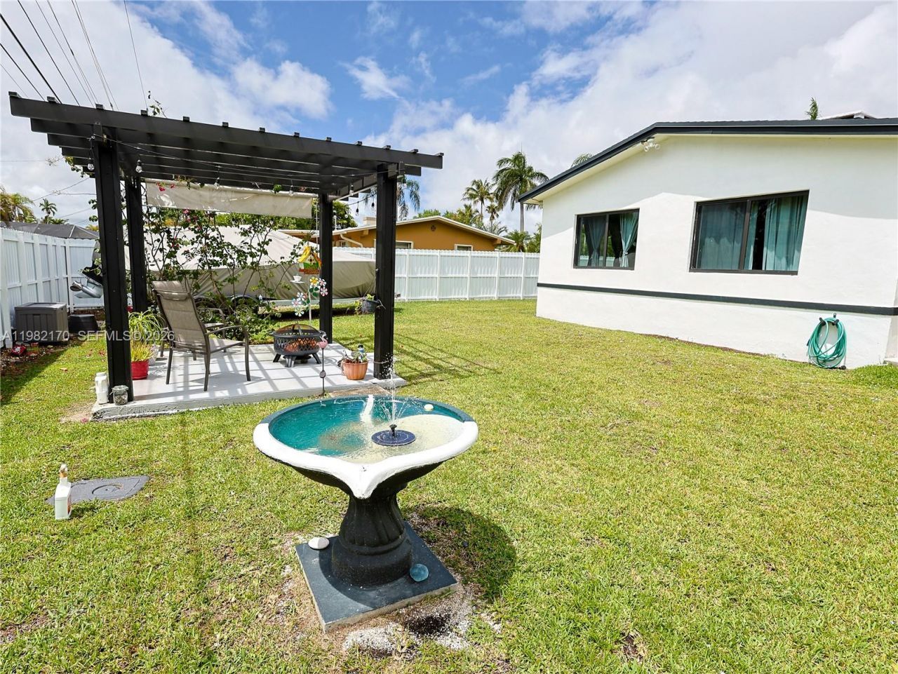 9460 Martinique Dr, Cutler Bay, FL 33189 Photo