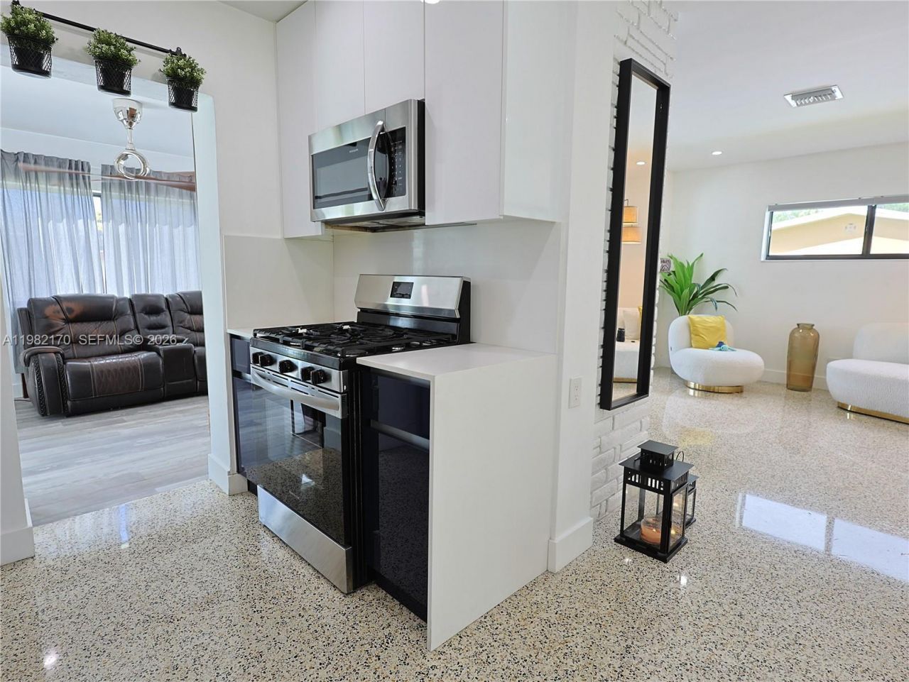 9460 Martinique Dr, Cutler Bay, FL 33189 Photo