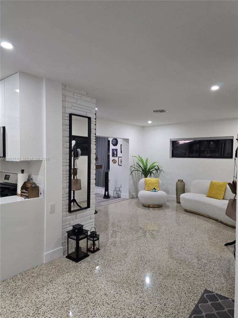 9460 Martinique Dr , Cutler Bay, FL 33189 Photo