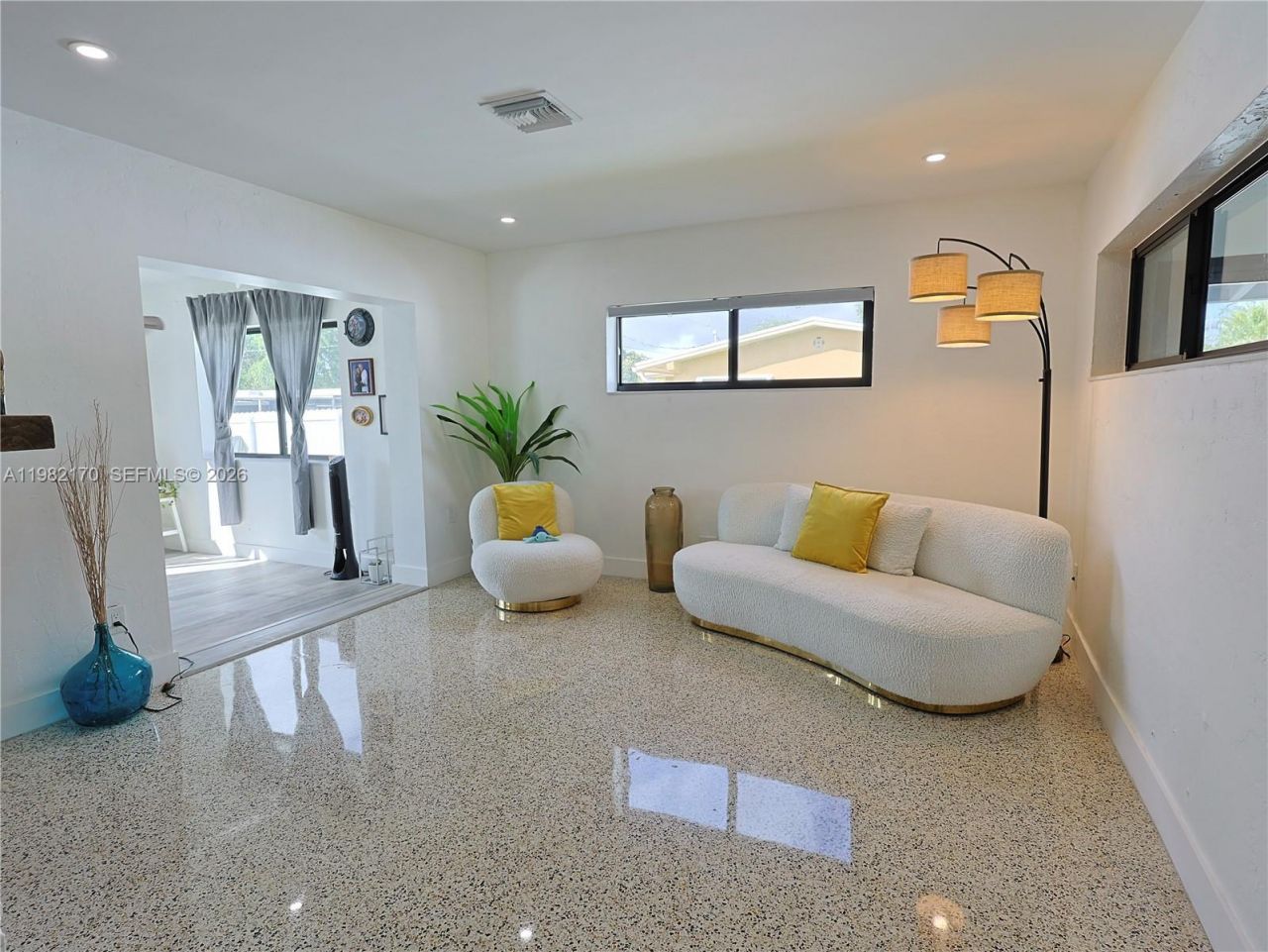 9460 Martinique Dr, Cutler Bay, FL 33189 Photo