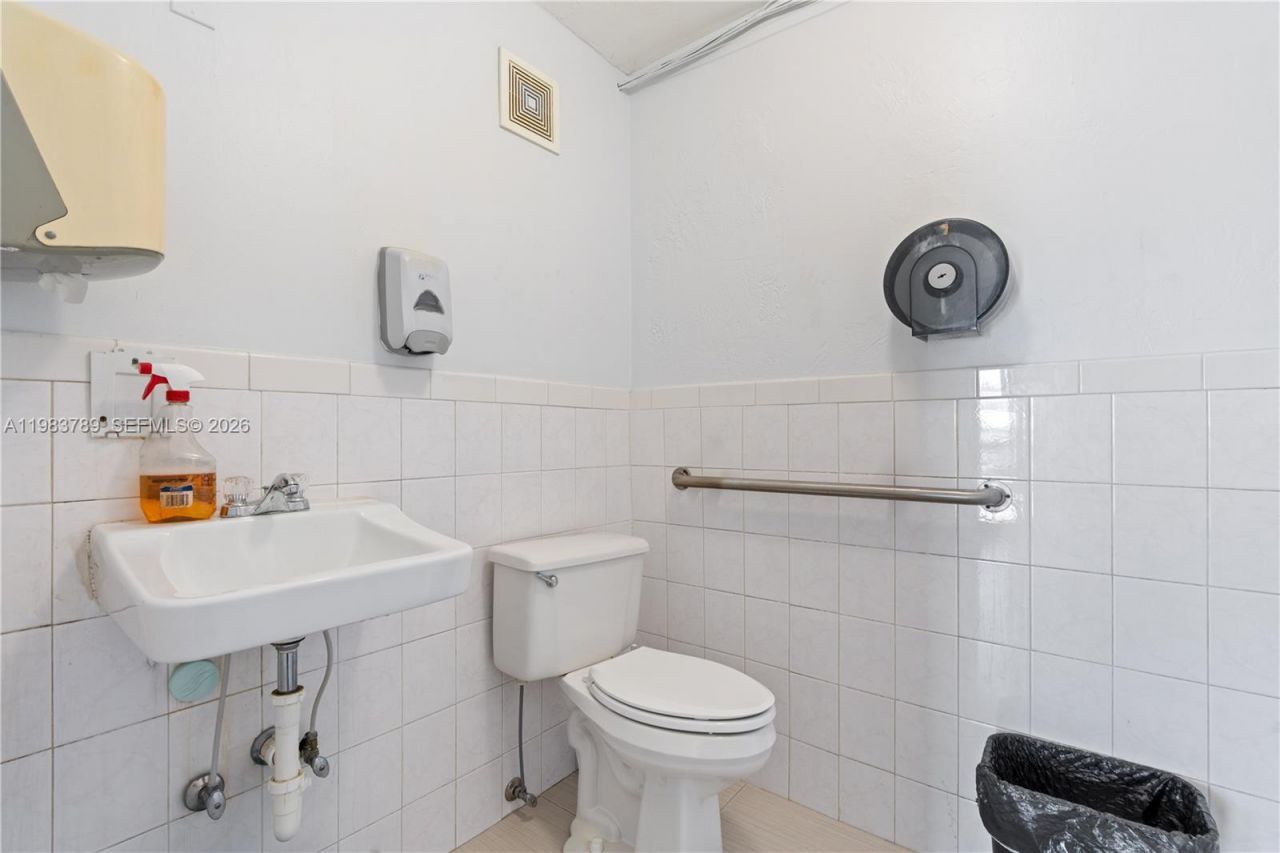 8800 NW 27th Ave, Unit A, Miami, FL 33147 Photo