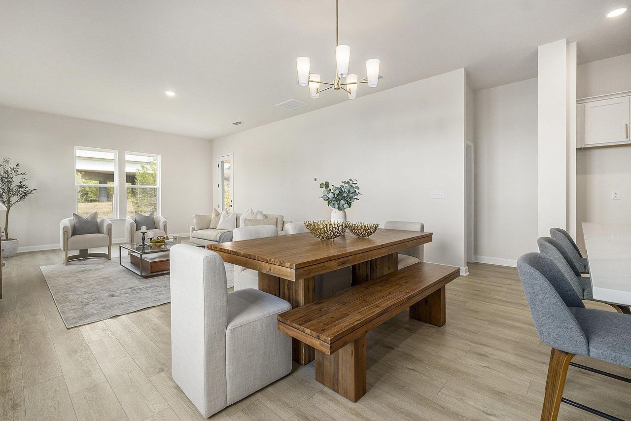 1000 Triton Ave. Photo 15