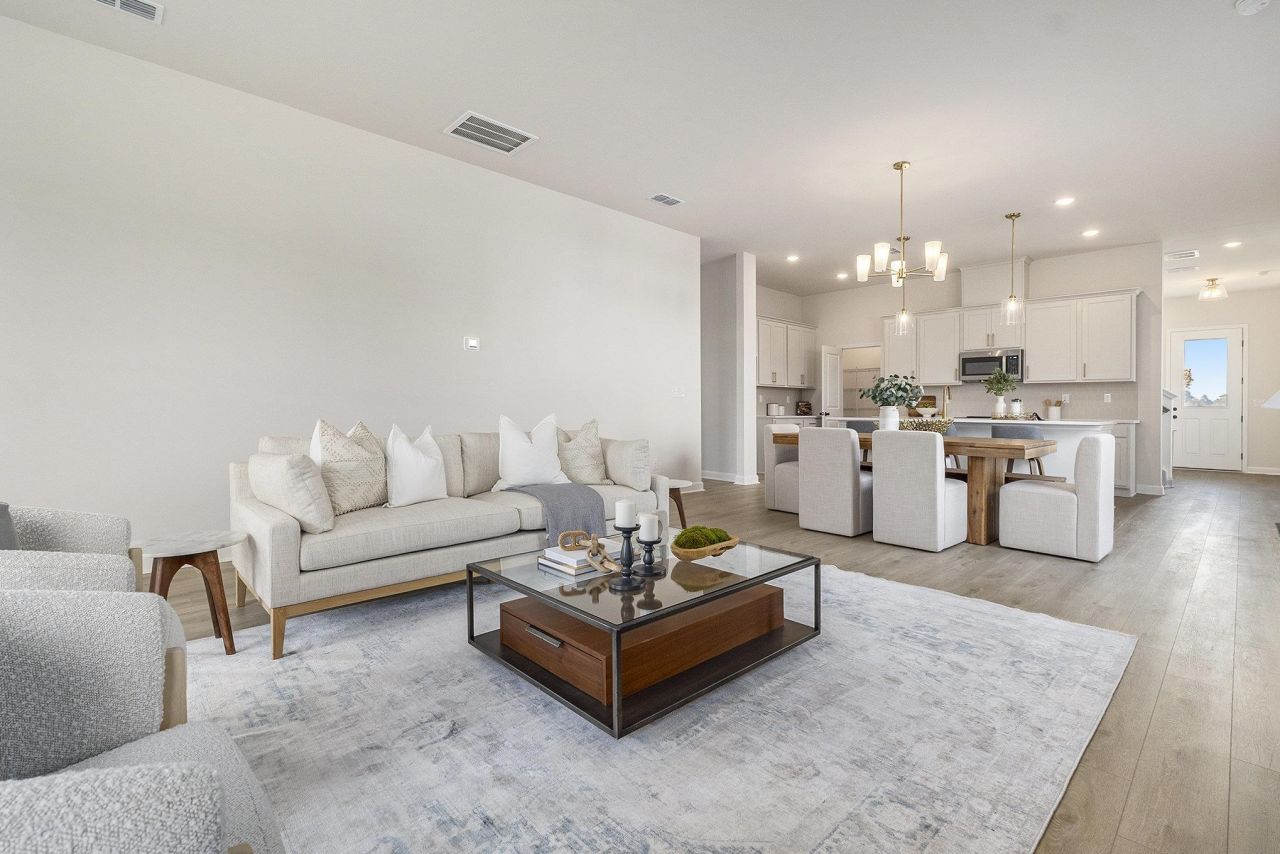 1000 Triton Ave. Photo 19