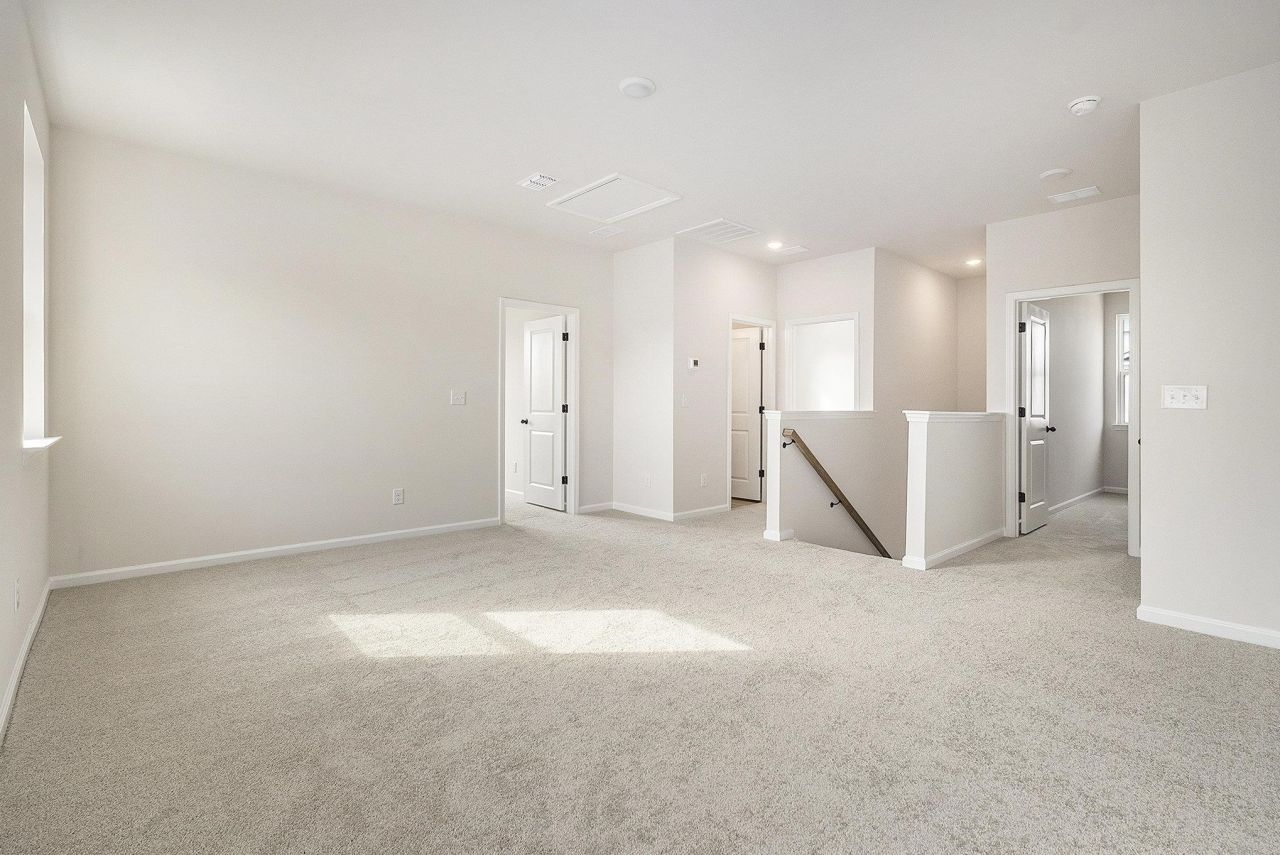 1000 Triton Ave. Photo 32