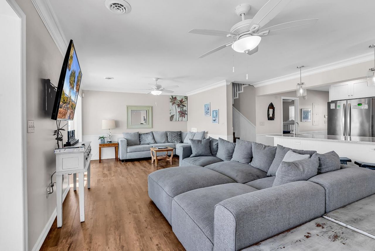 306 S Waccamaw Dr. Photo 13