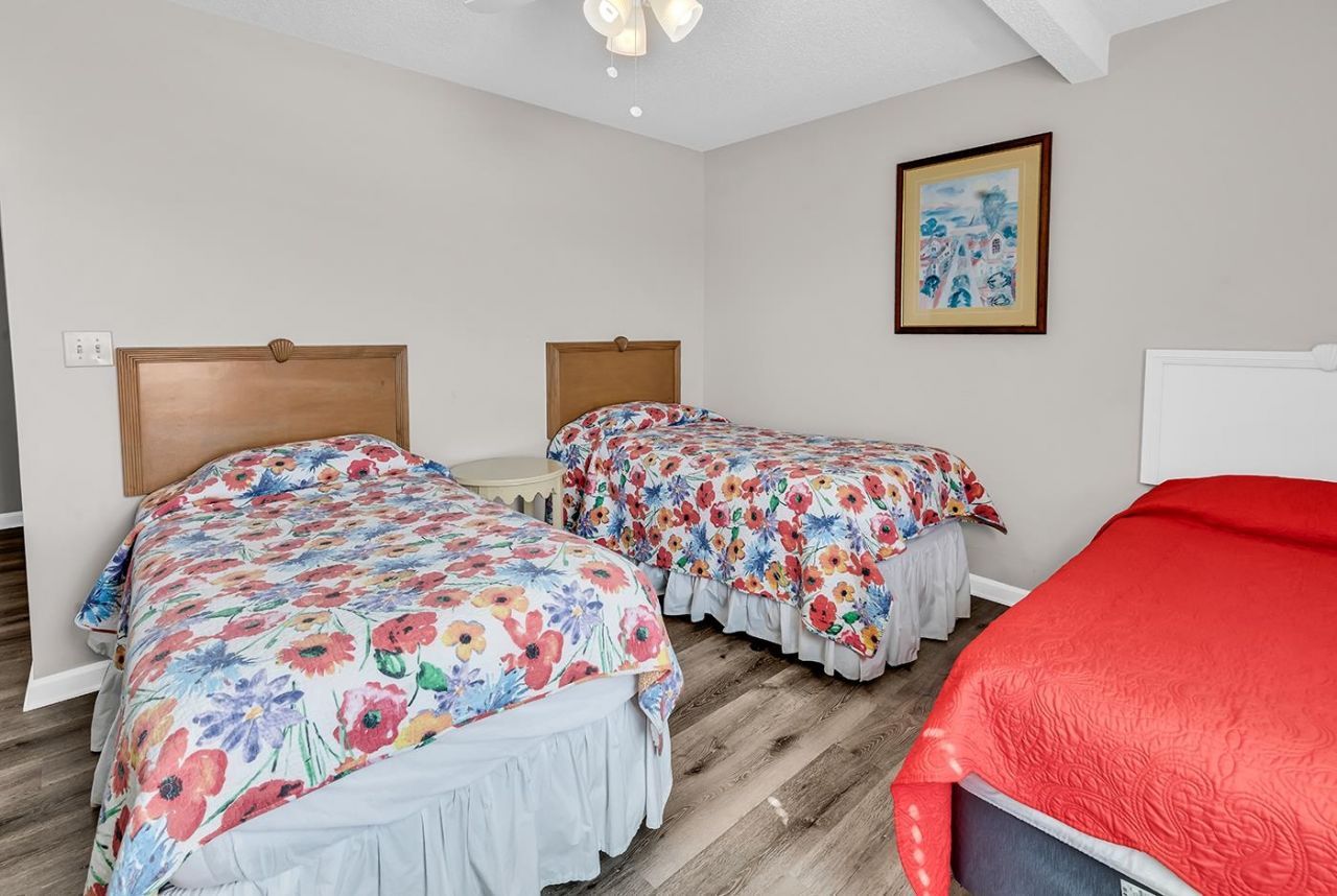 306 S Waccamaw Dr. Photo 31