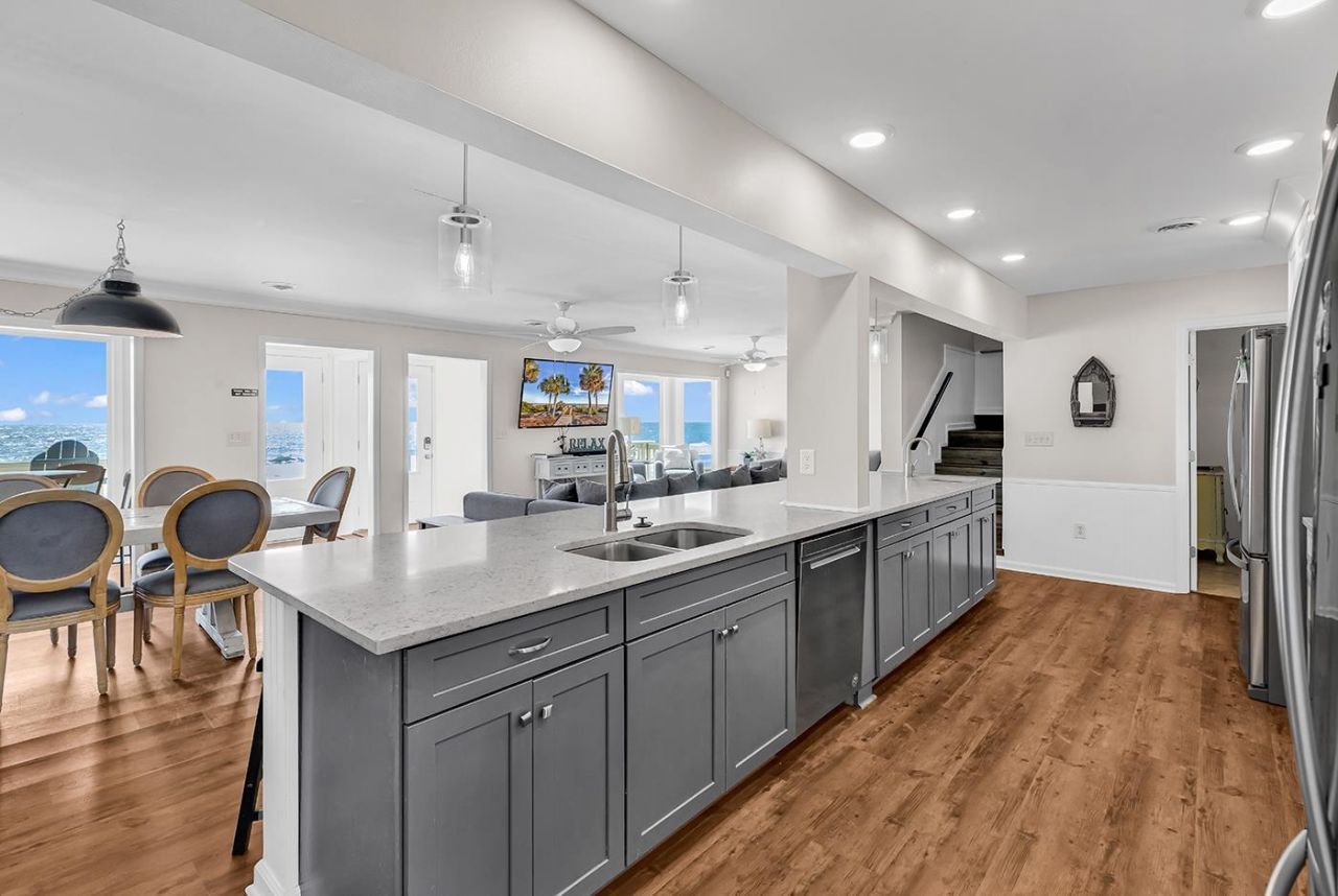 306 S Waccamaw Dr. Photo 7