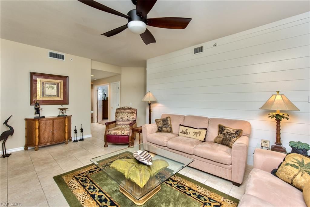 2190 Arielle Dr, Unit 902, Naples, FL 34109 Photo