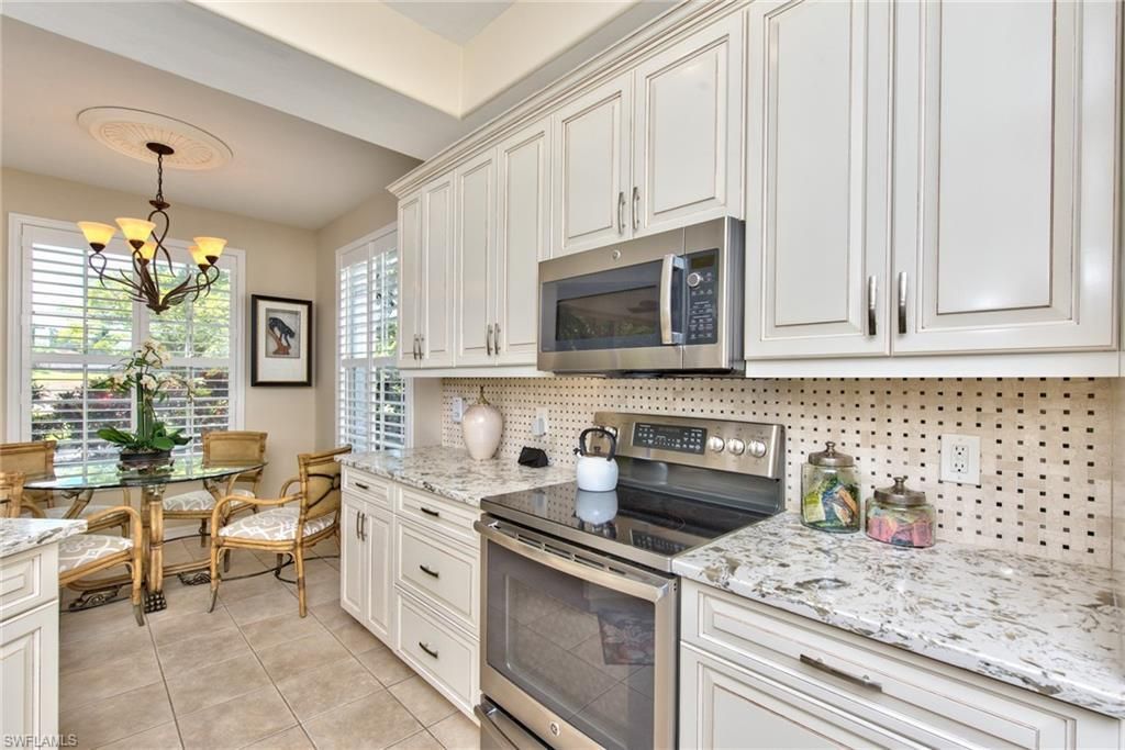 2190 Arielle Dr, Unit 902, Naples, FL 34109 Photo