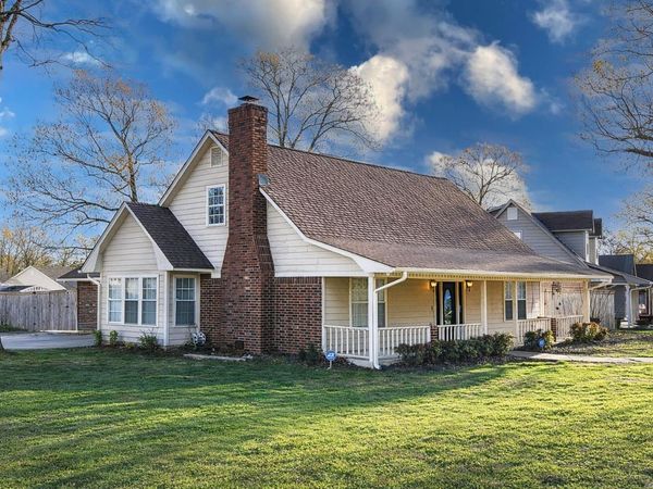 300 Regal Oaks, White Hall, AR 71602