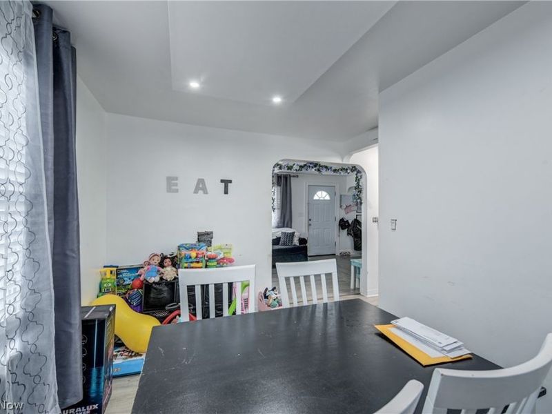 1402 E 185th Street, Cleveland, OH 44110 Photo 14