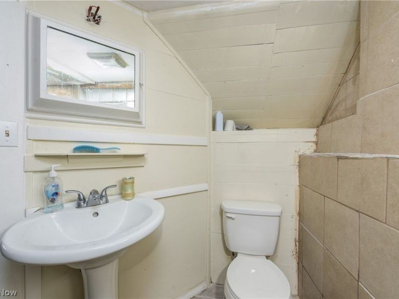 1402 E 185th Street, Cleveland, OH 44110 Photo 33