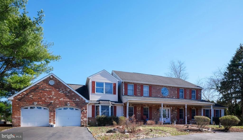 16 TIMOTHY DRIVE, IVYLAND, PA 18974