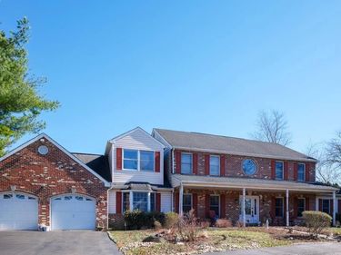 16 TIMOTHY DRIVE, IVYLAND, PA 18974