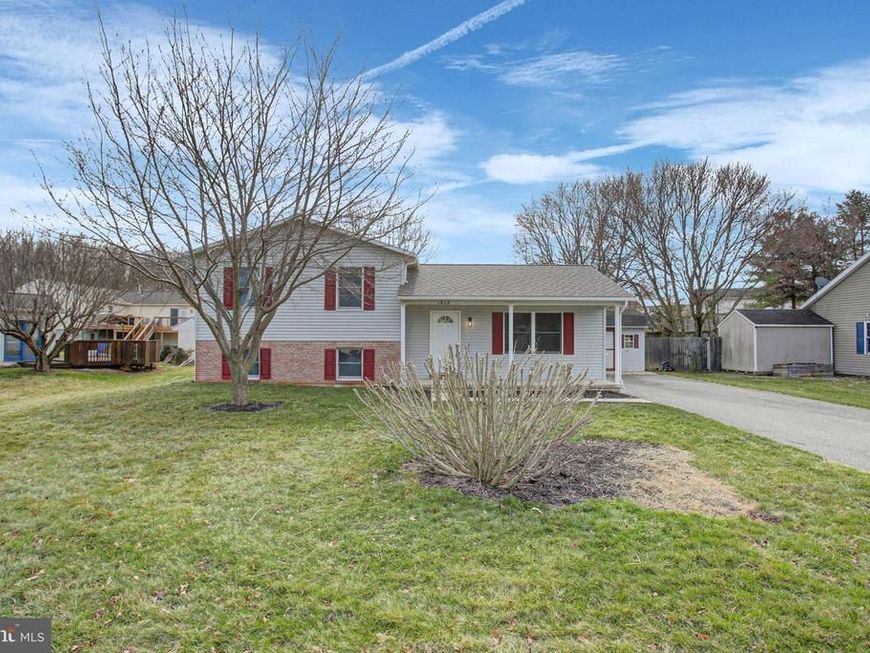 1612 Magnolia Court, Chambersburg, PA 17202 Main Photo