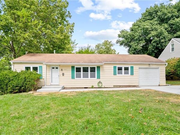 6308 W 81st Street, Overland Park, KS 66204