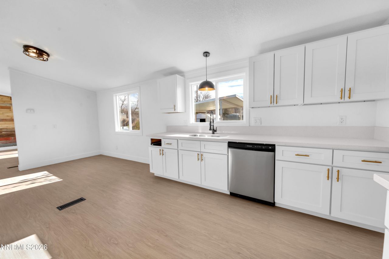 17575 Thrush Lane, Reno, NV 89508 Photo