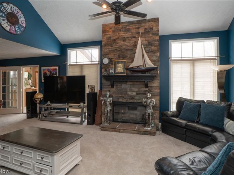 4839 Pond Drive NW, North Canton, OH 44720 Photo 6