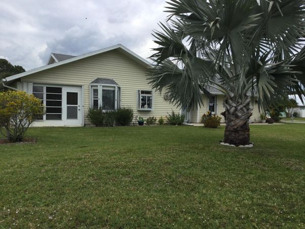 3882 SE Canvas Back Place, Stuart, FL 34997