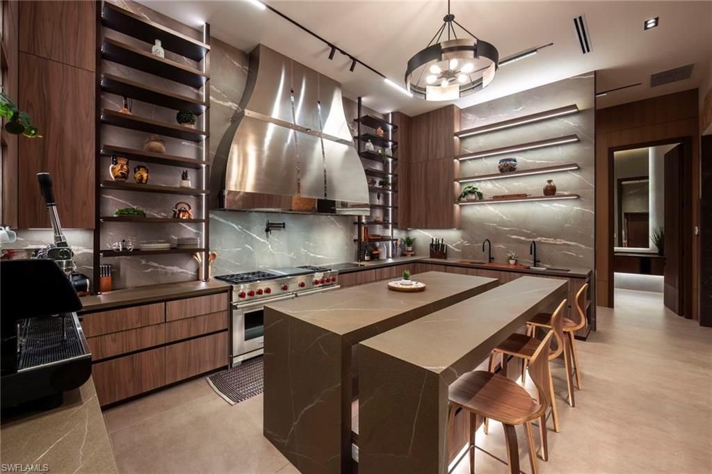 6616 Trail Blvd , Naples, FL 34108 Photo