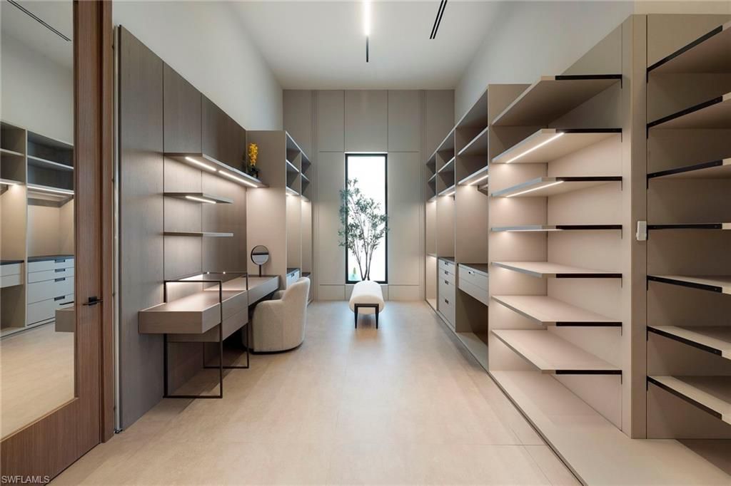 6616 Trail Blvd , Naples, FL 34108 Photo