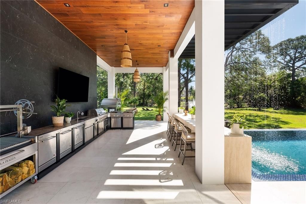 6616 Trail Blvd , Naples, FL 34108 Photo