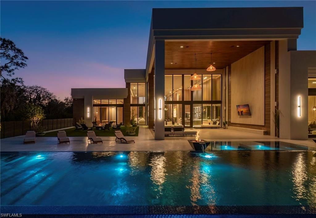 6616 Trail Blvd , Naples, FL 34108 Photo