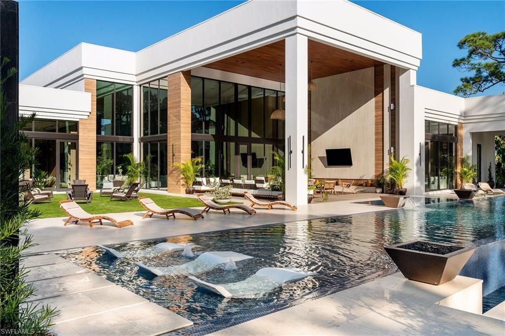 6616 Trail Blvd , Naples, FL 34108 Photo