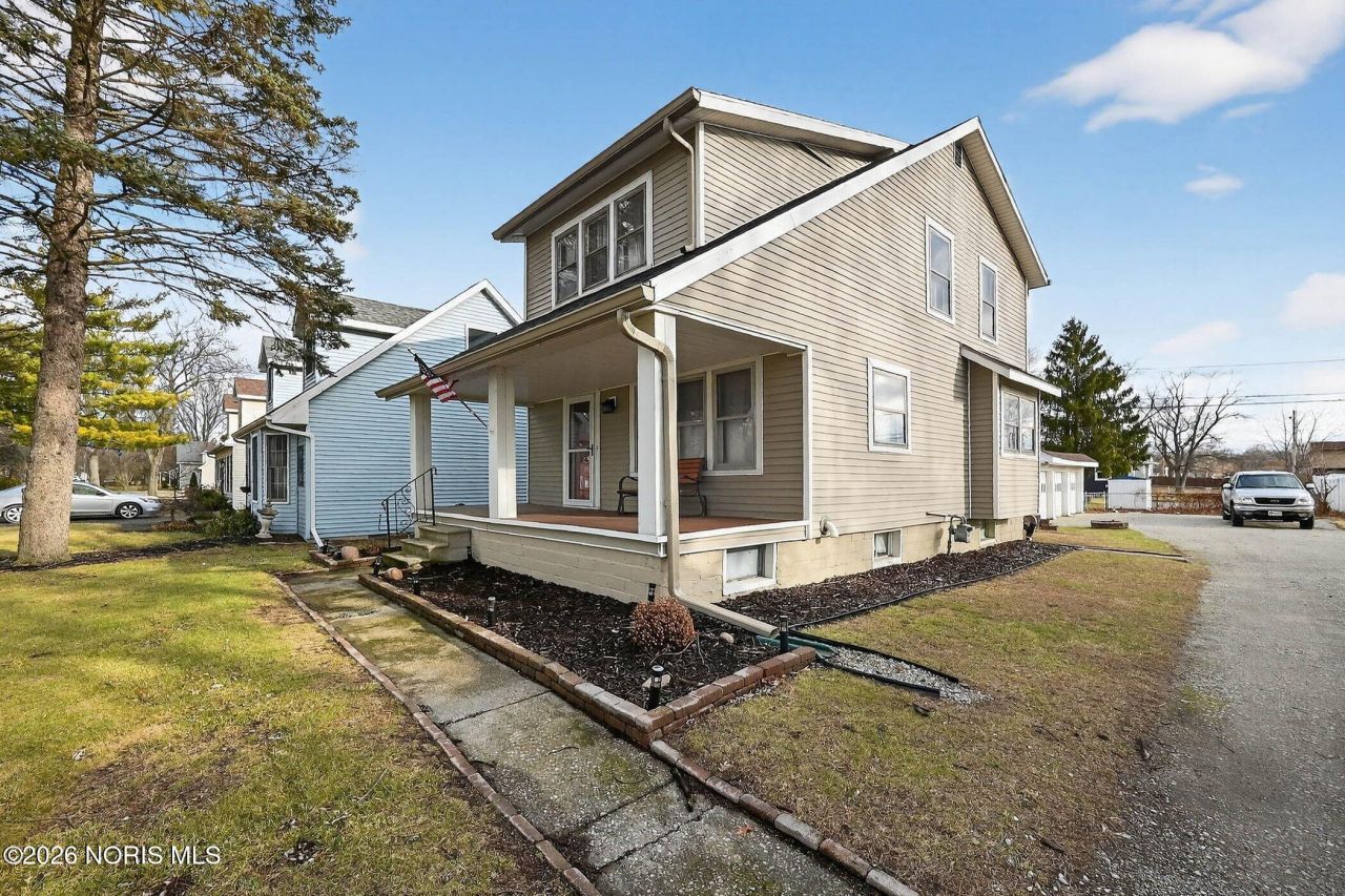 3210 Fairbanks Avenue, Toledo, OH 43615 Main Photo