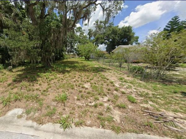 206 W STUART AVENUE , LAKE WALES, FL 33853