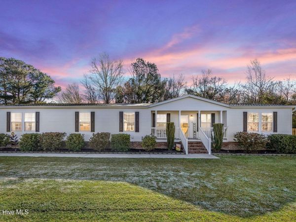 101 R & B Court, Chinquapin, NC 28521